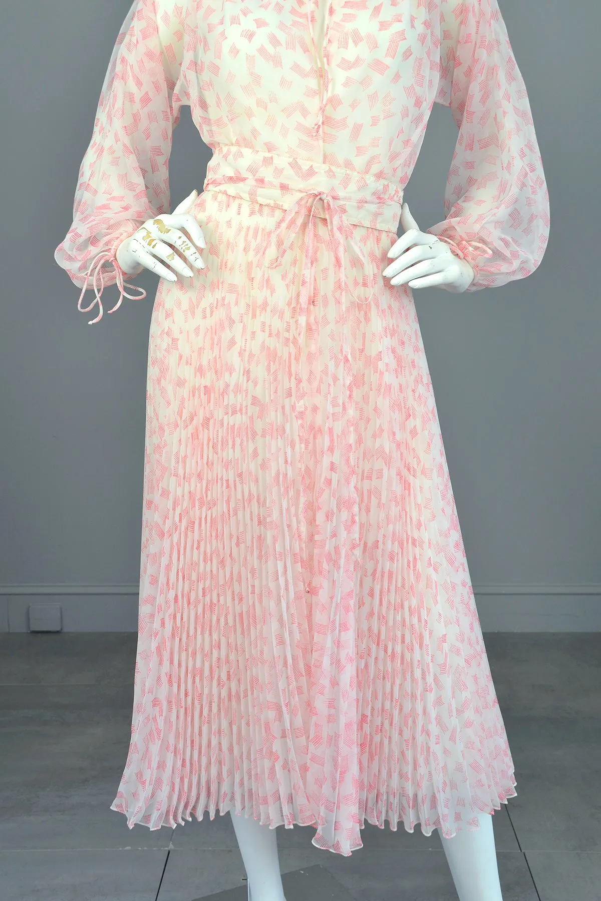 1970s Vintage Albert Capraro Poly Chiffon Retro Ruffles Pleats Peasant Dress
