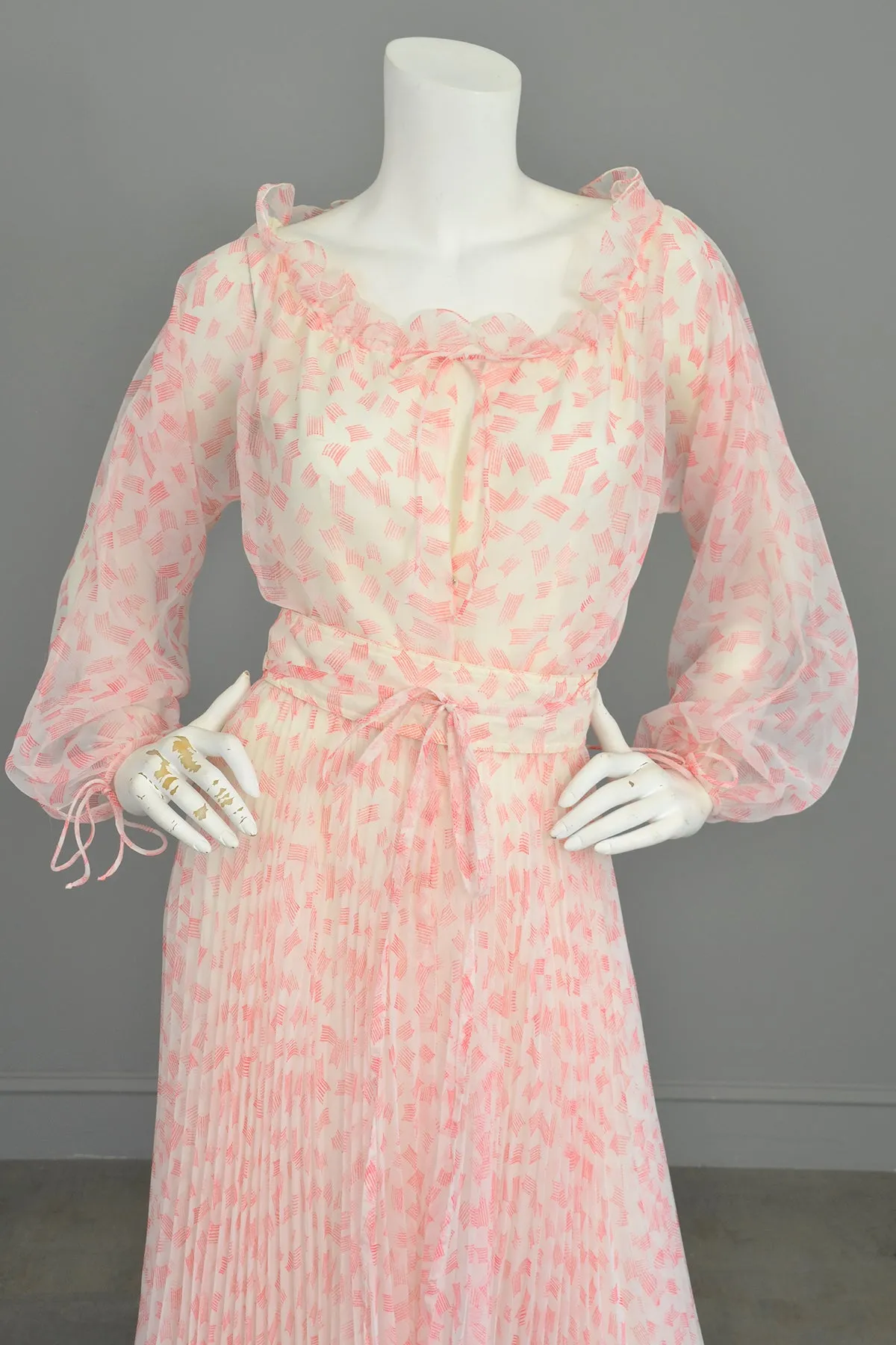 1970s Vintage Albert Capraro Poly Chiffon Retro Ruffles Pleats Peasant Dress
