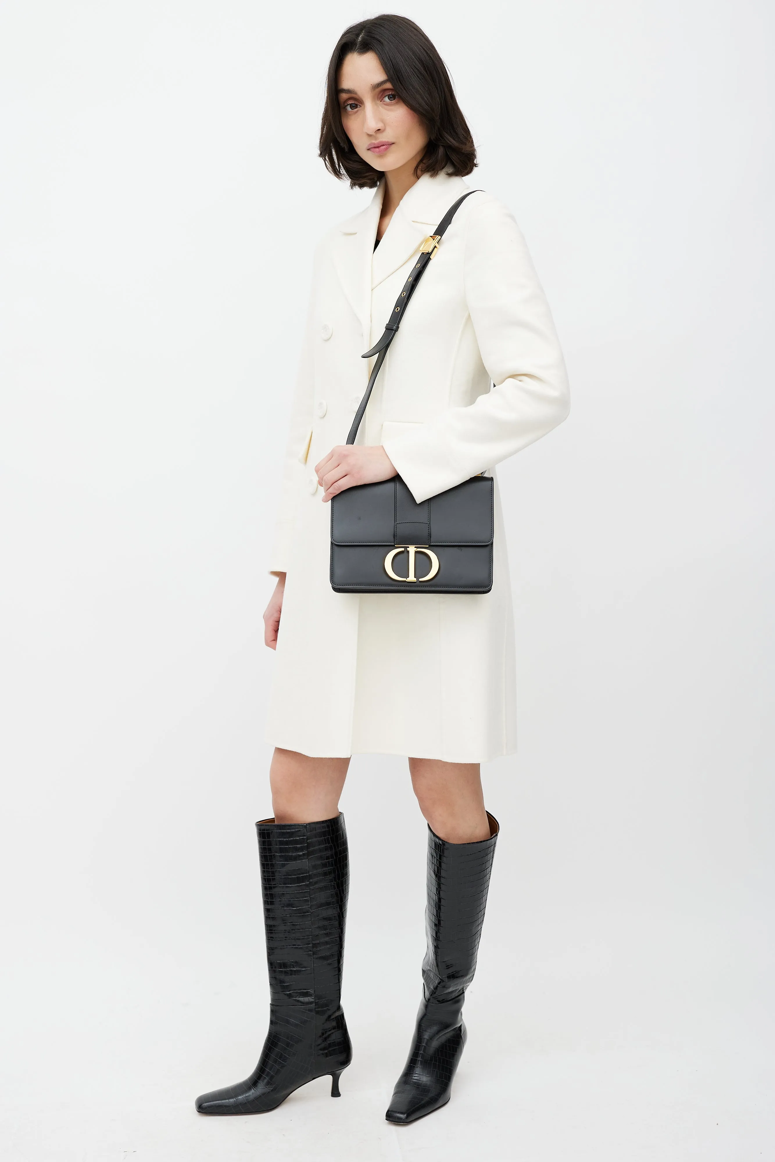 2019 Black Leather Small 30 Montaigne Shoulder Bag