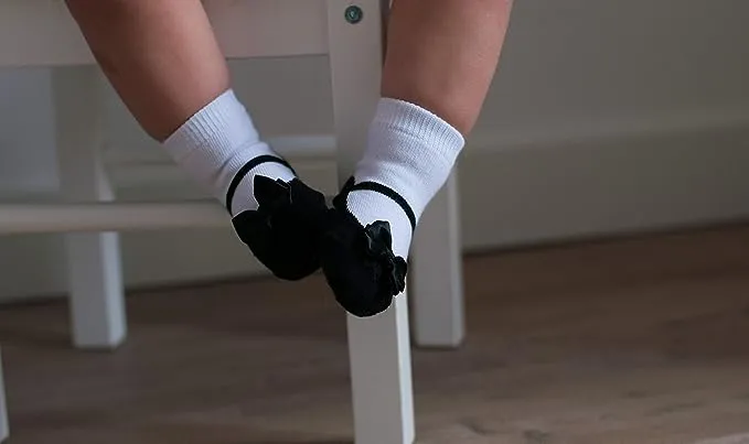 LITTLE PRETTIES shoe-design socks.  With satin bows and anti-slip soles. 3 pairs. 0-12 months