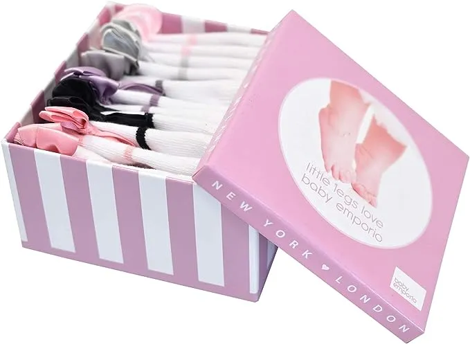PRETTY PETALS  shoe-design socks. With satin bows and anti-slip soles. 6 pairs. 0-12 months