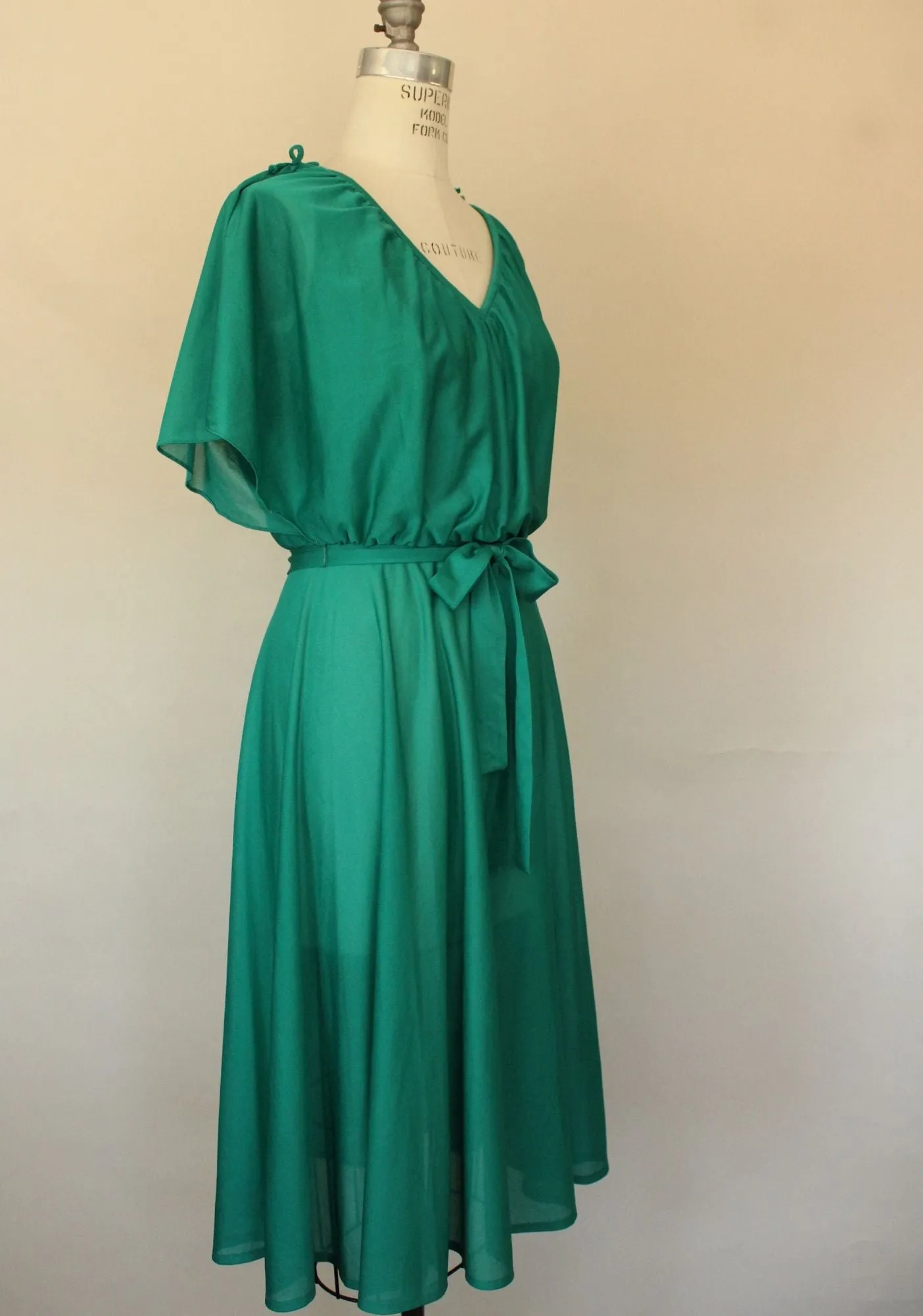 Vintage 1970s Green Dress with Belt and Flutter Sleeves